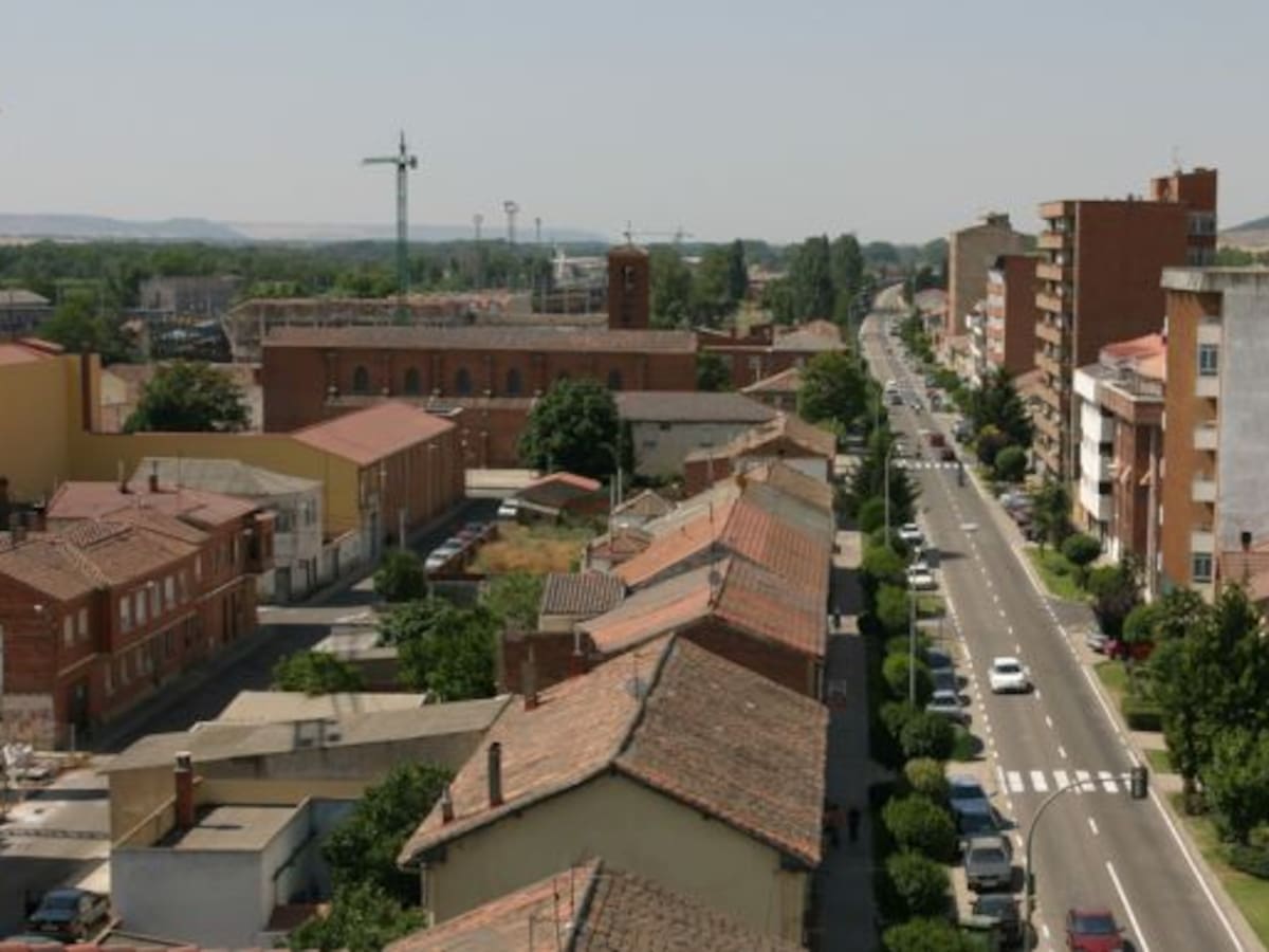 Detenidas dos jóvenes por robar en un supermercado de Venta de Baños y causar lesiones a una trabajadora