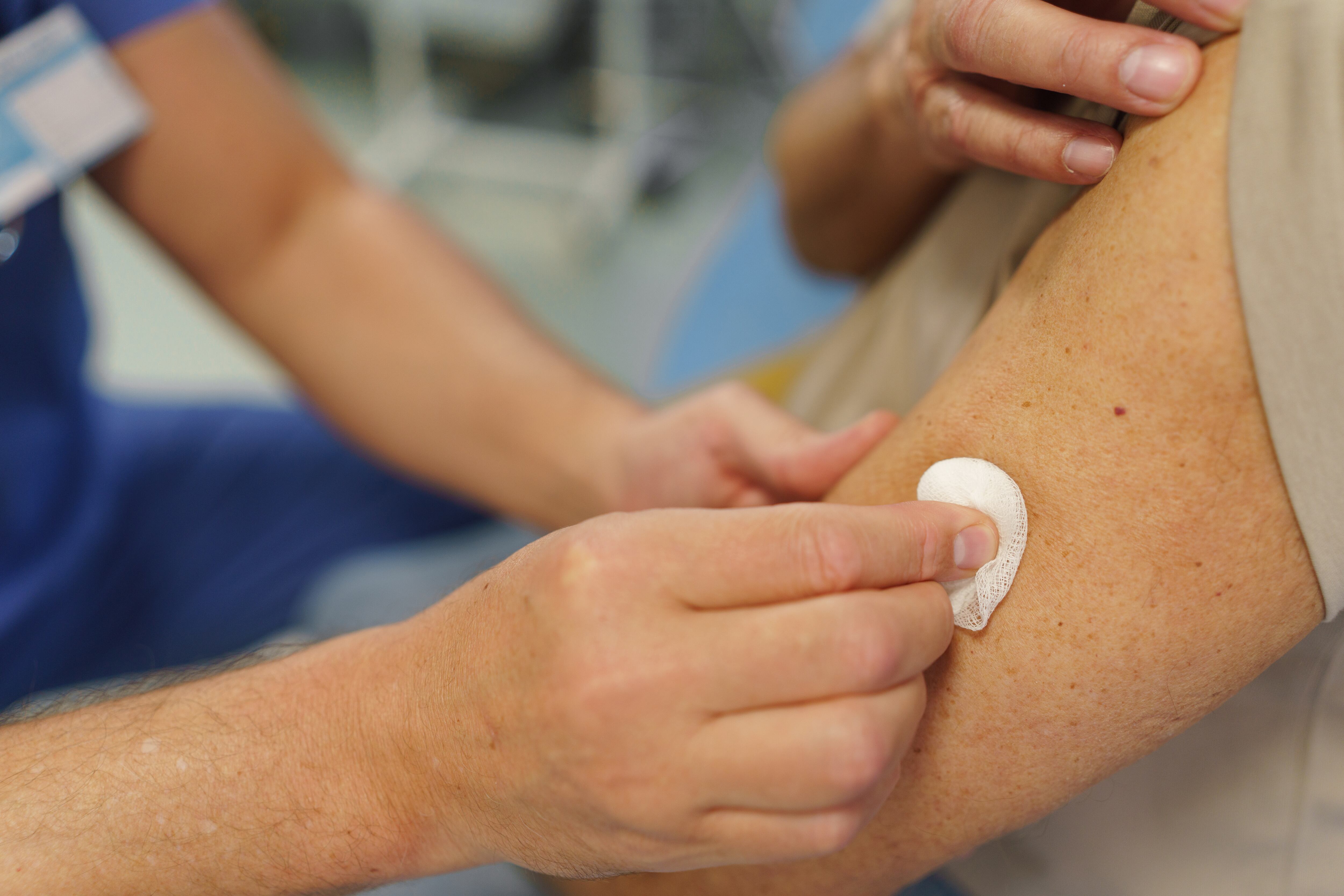 Castilla-La Mancha inicia la campaña de vacunación de la gripe, con 600.000 dosis adquiridas