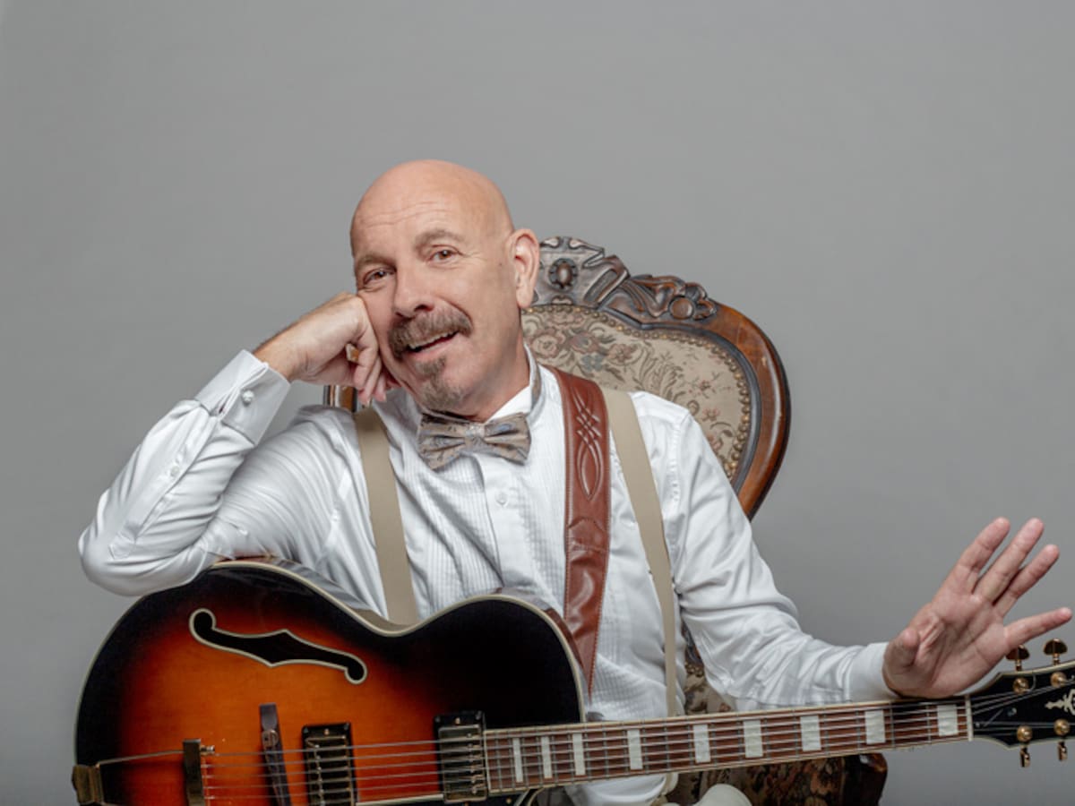 "Se han cepillado nuestras sociedades de autores": la crítica de Javier Ruibal sobre la situación de la industria musical