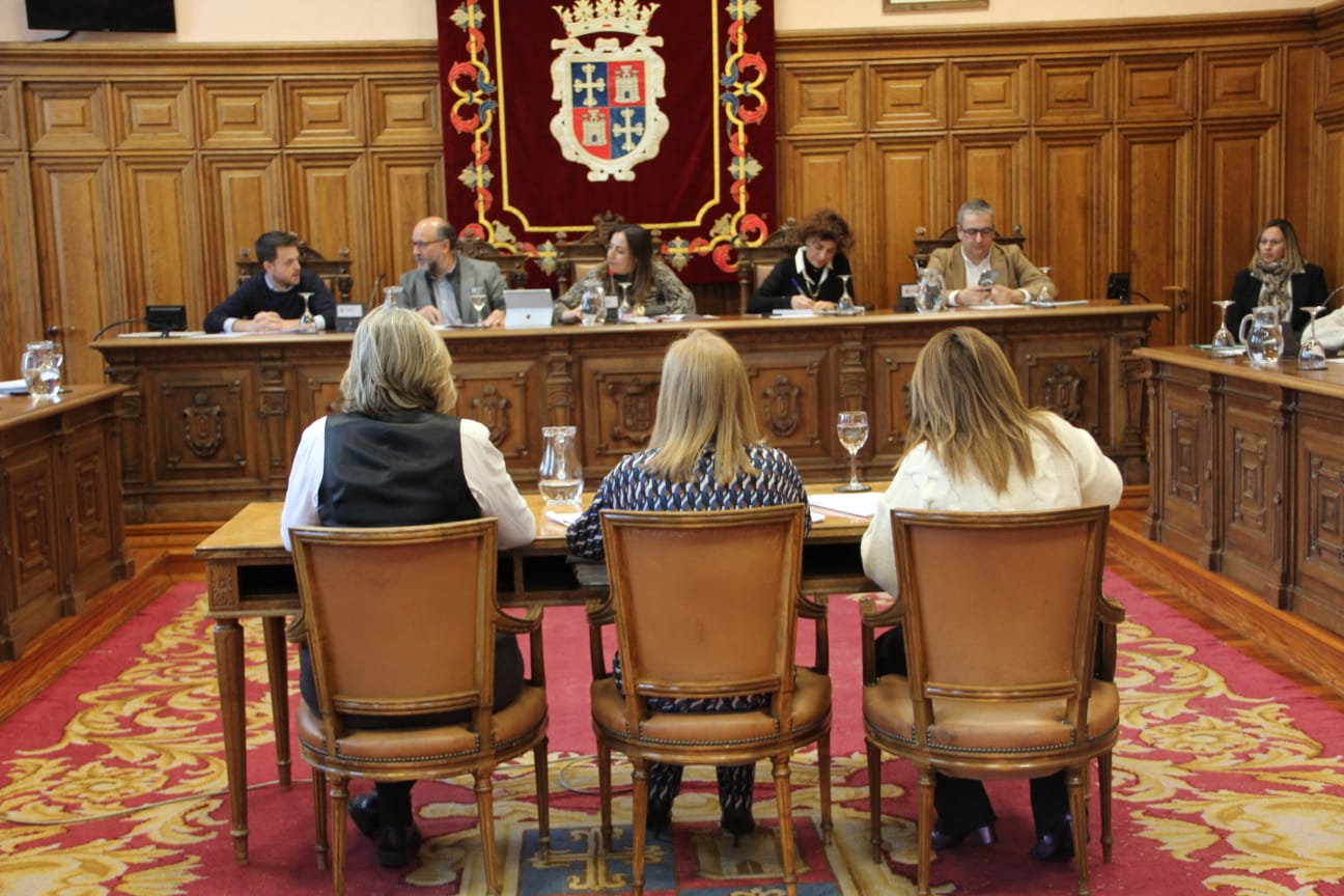 Pleno extraordinario del Ayuntamiento de Palencia