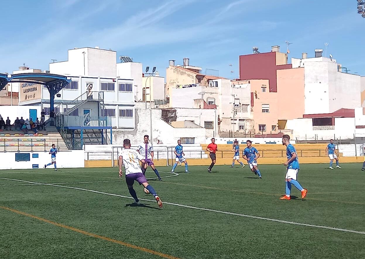 El dominio del Real Jaén en Melilla fue total y no hubo lugar a sorpresas. El campo casi vacío y con mucho calor propicio la casi nula asistencia de aficionados al partido