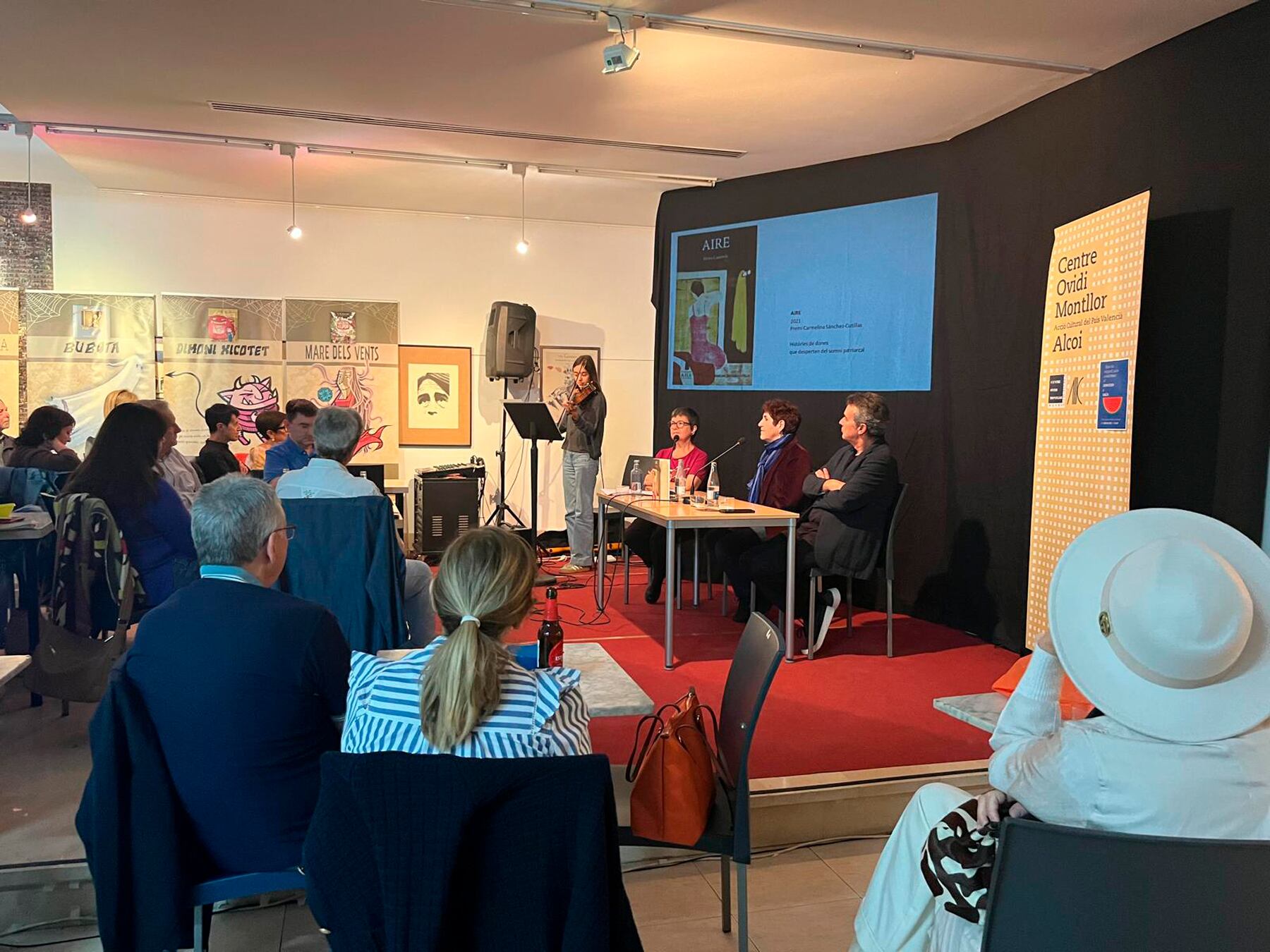 Imatge de la passada entrega de 'Amb veu de dona' en el Centre Ovidi Montllor