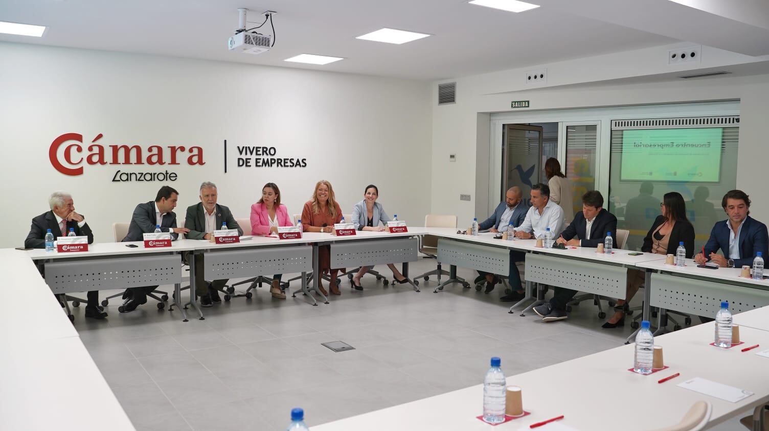 Visita de Ángel Víctor Torres a la Cámara de Comercio de Lanzarote y La Graciosa.