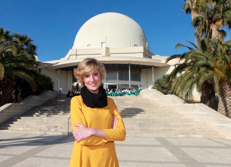 La concejal de Cultura, Verónica Ruiz, en el Planetario de Castellón