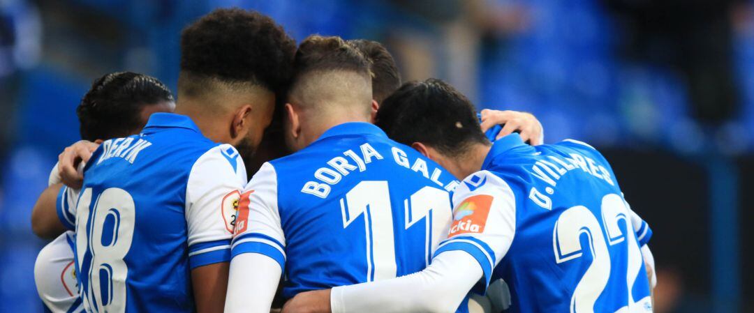 Los jugadores del Deportivo celebrando un gol