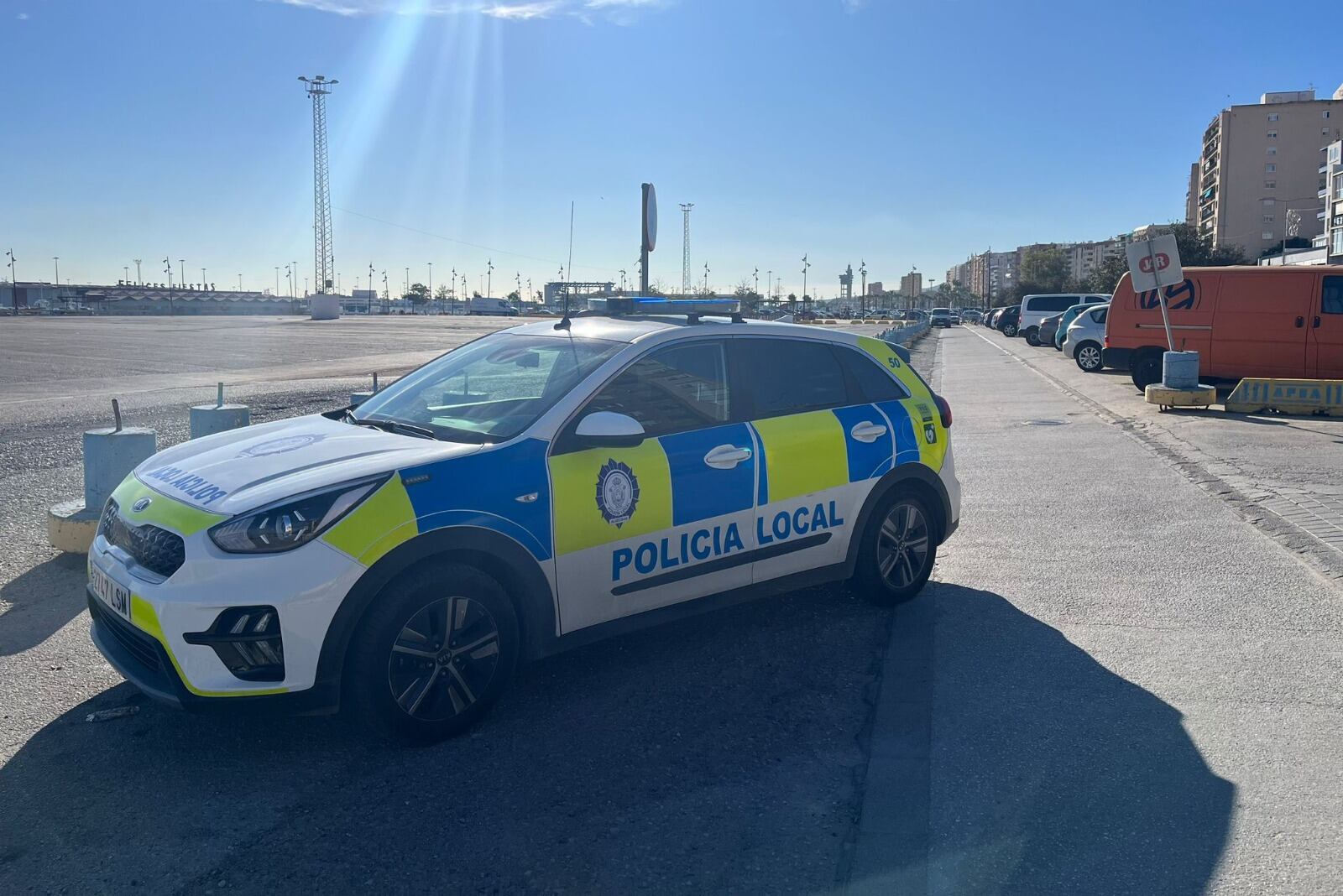 Un vehículo de Policía Local en el Llano Amarillo