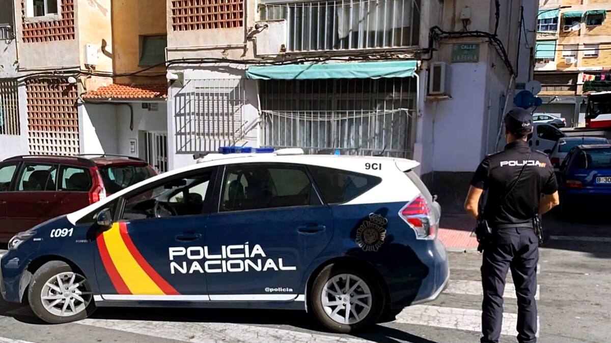 El homenaje de los vecinos de Colonia Requena a la Policía Nacional
