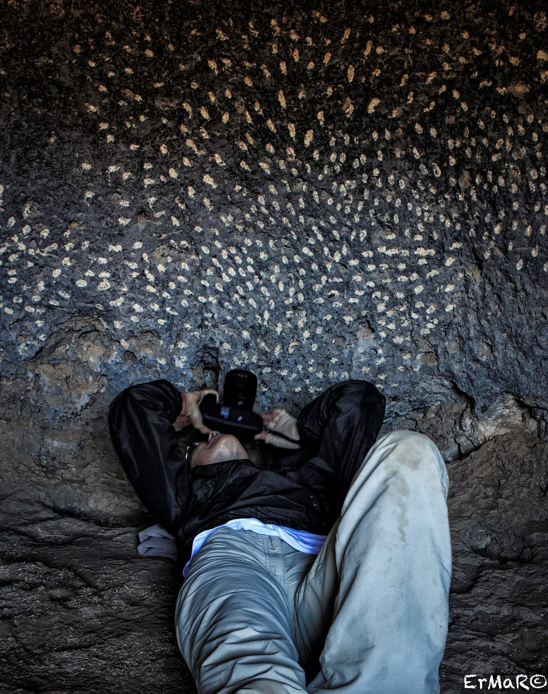 Fotografía, música y poesía: tres artistas canarias comparten su proceso creativo en La Palma