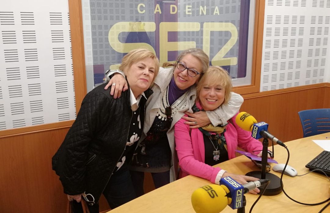 María Gómez, Matilde Cabello y Dulce Rodríguez.