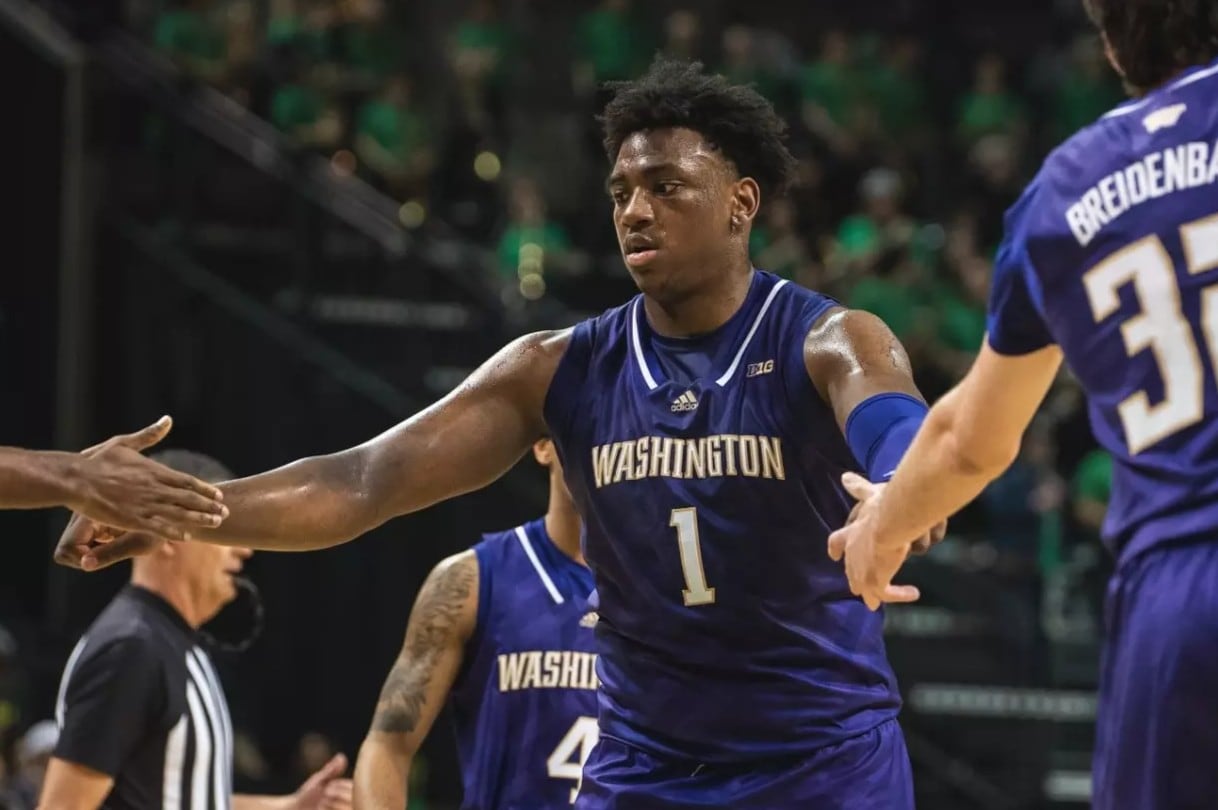 Great Osobor en un partido de la liga universitaria de Estados Unidos