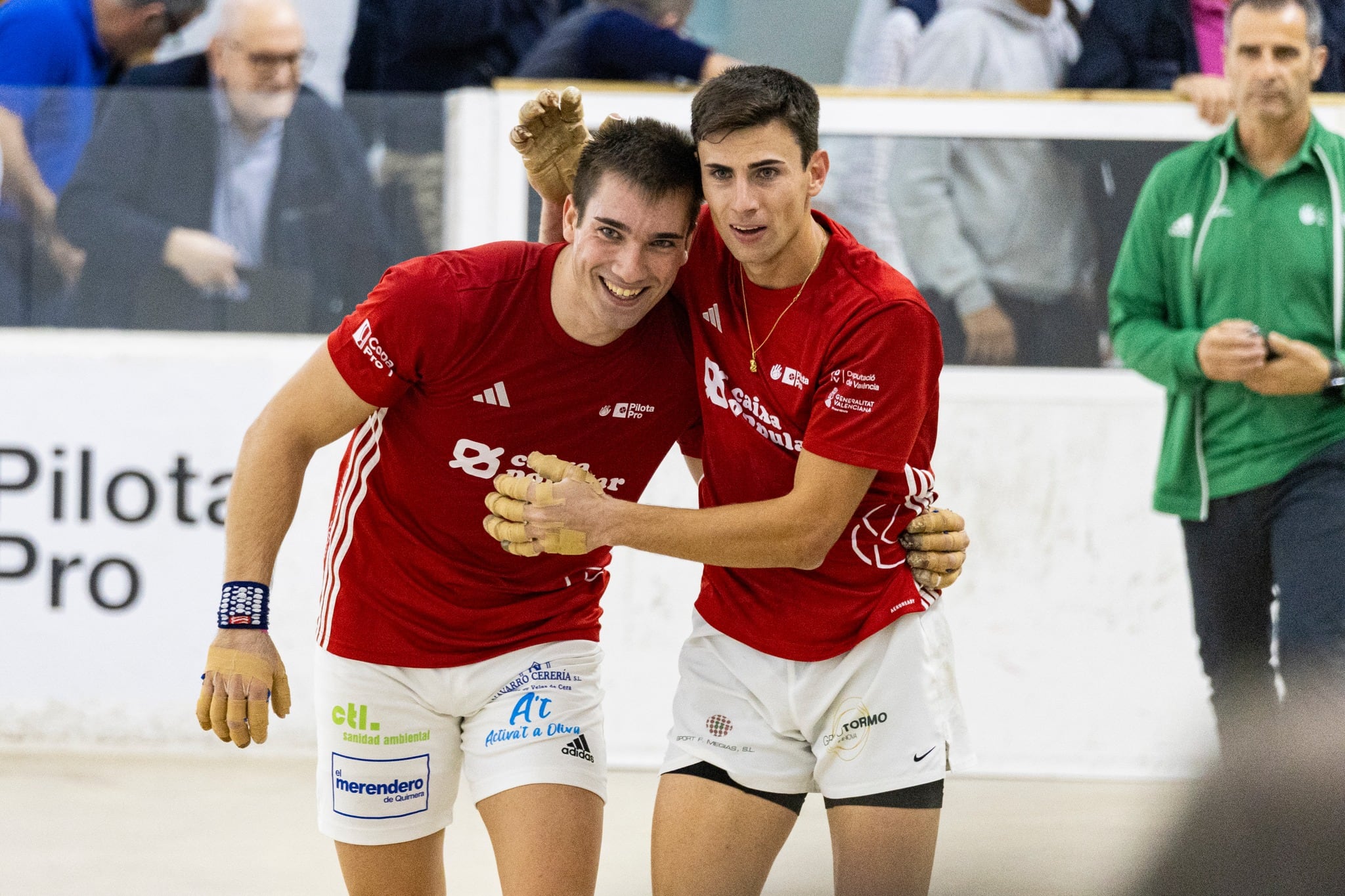 Salelles II y Tonet IV tras vencer la semifinal