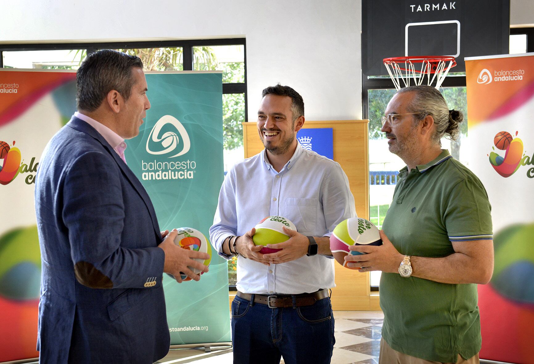 Presentada la jornada de baloncesto en el Palacio de Deportes