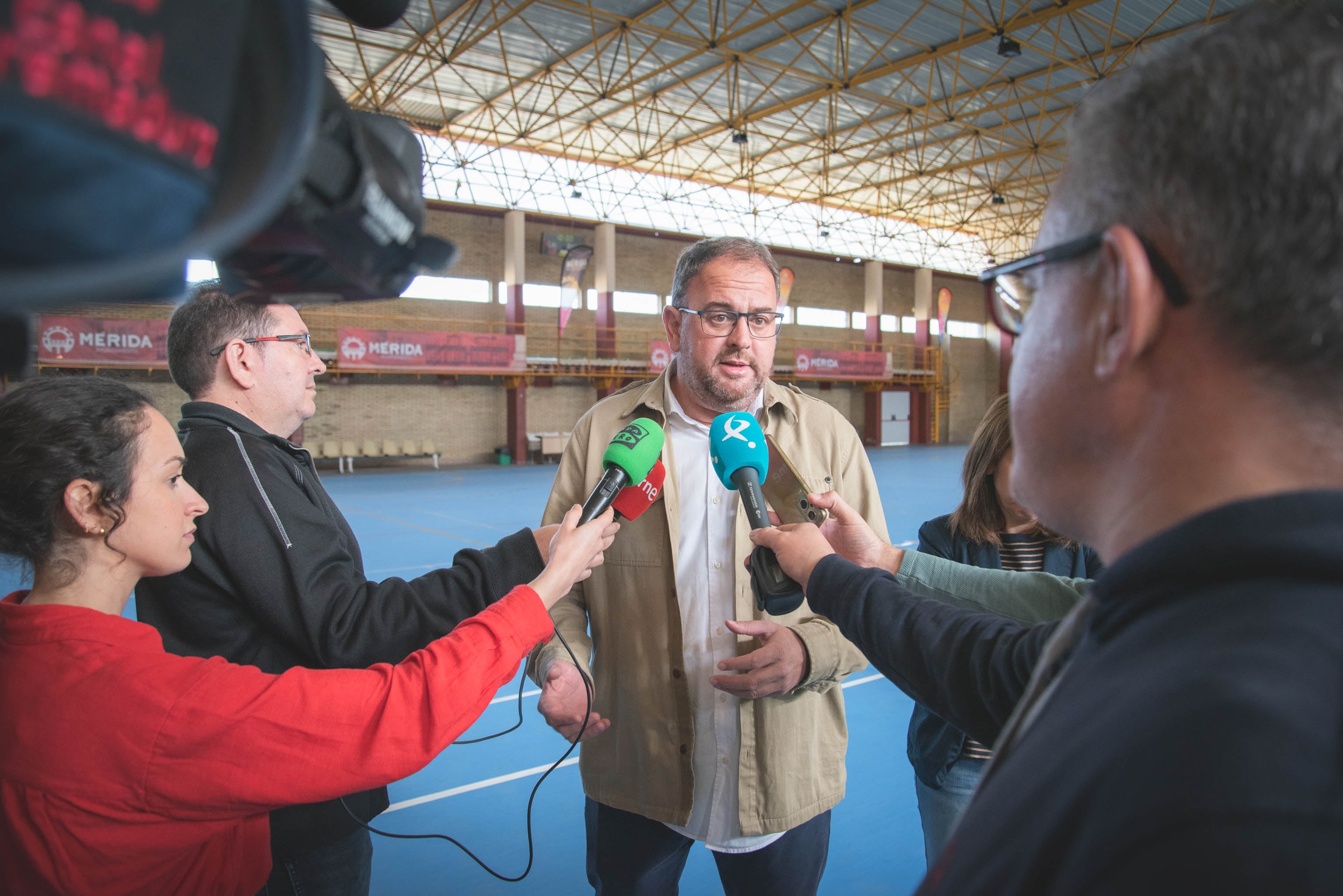 Obras remodelación Polideportivo La Paz