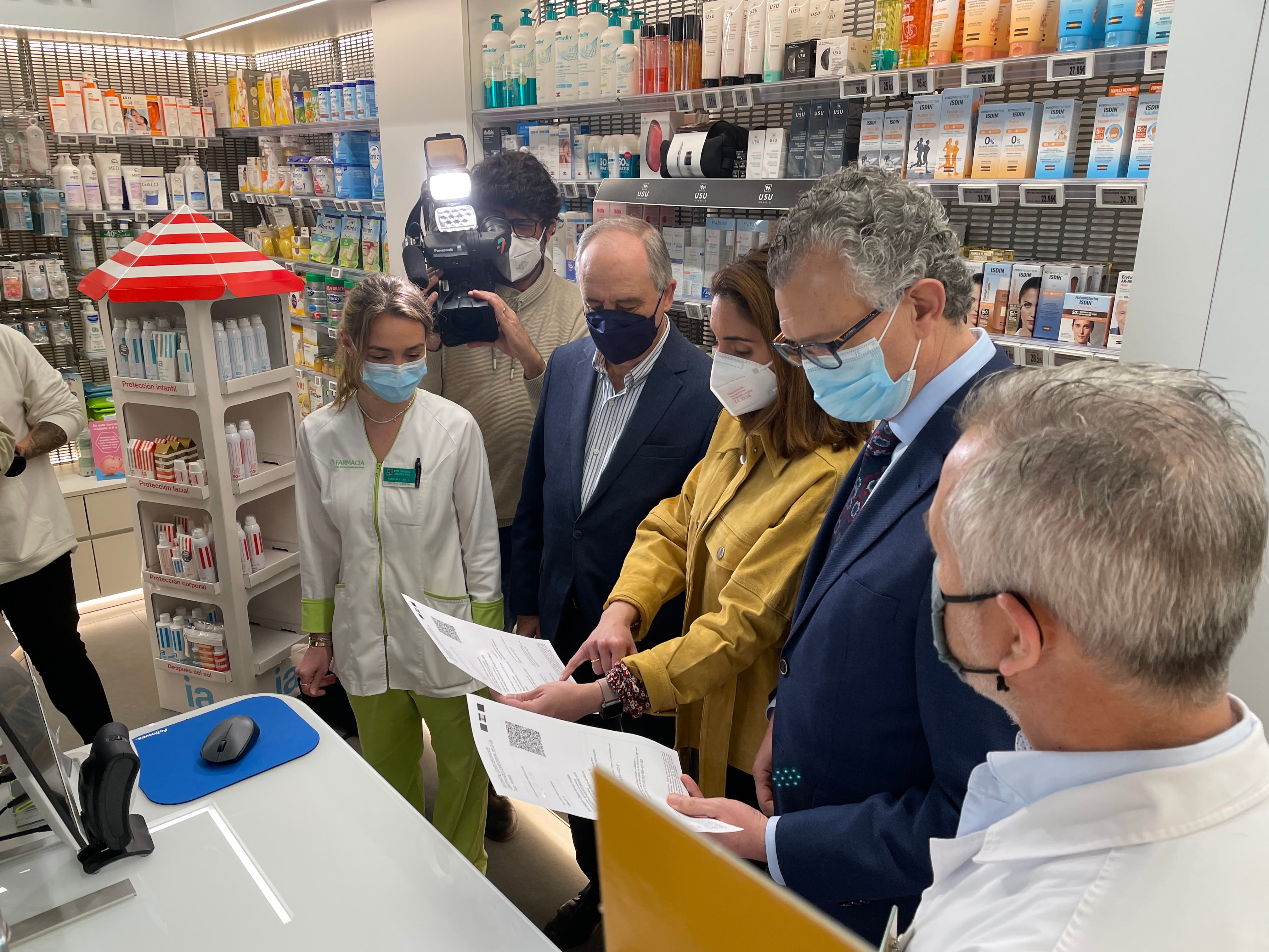 Las farmacias de la Región de Murcia ya pueden realizar los test COVID-19 válidos para el certificado digital de la UE