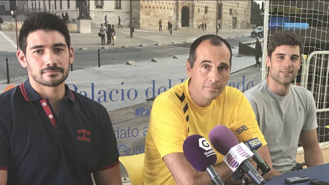 Javi García, César Montes y Víctor Vigo se despiden del BM Guadalajara.