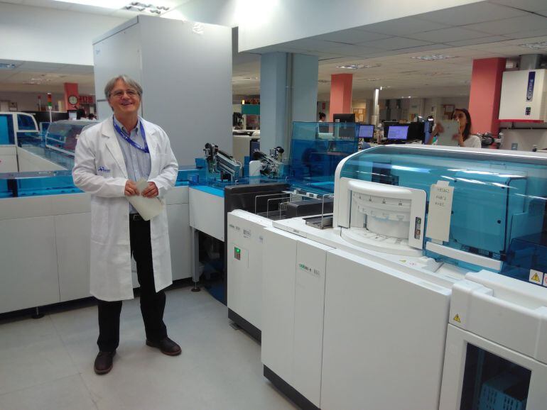 El jefe del laboratorio de Patología Hepática de los laboratorios clínicos del Hosp.Vall d&#039;Hebron, Francisco Rodríguez Frías 
 