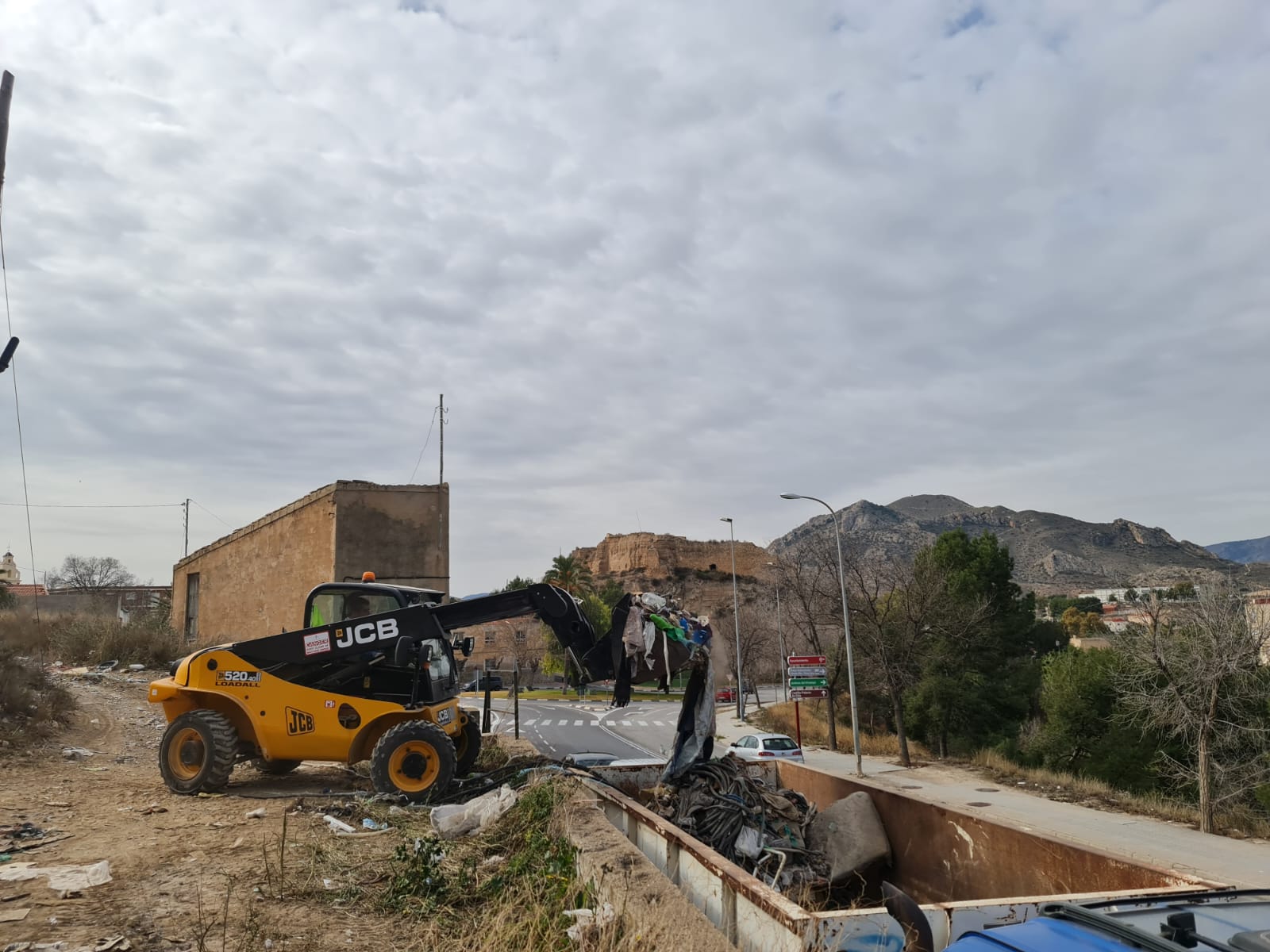 Actuación de choque en el Paseo de la Mora, Elda