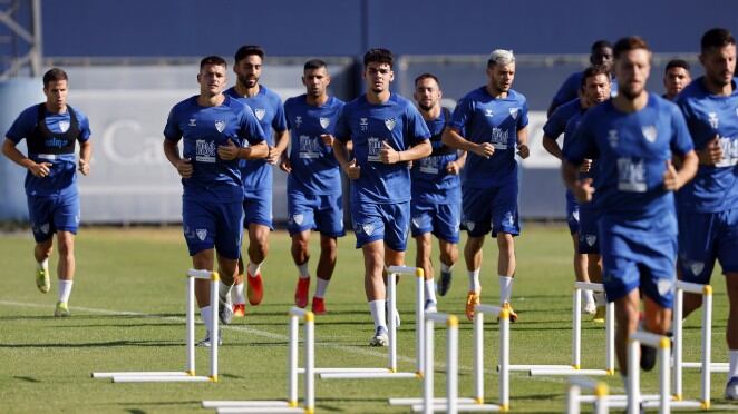 Andrés Caro vuelve a entrenar con el Málaga