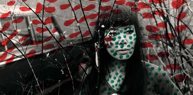 Auto-obliteración (Kusama, 1967) es una de las 150 obras de la artista japonesa que se podrán ver en el Museo Reina Sofía