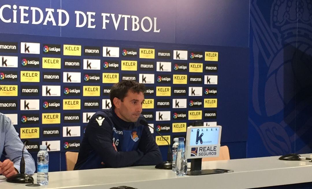 Garitano atiende a los medios en Zubieta