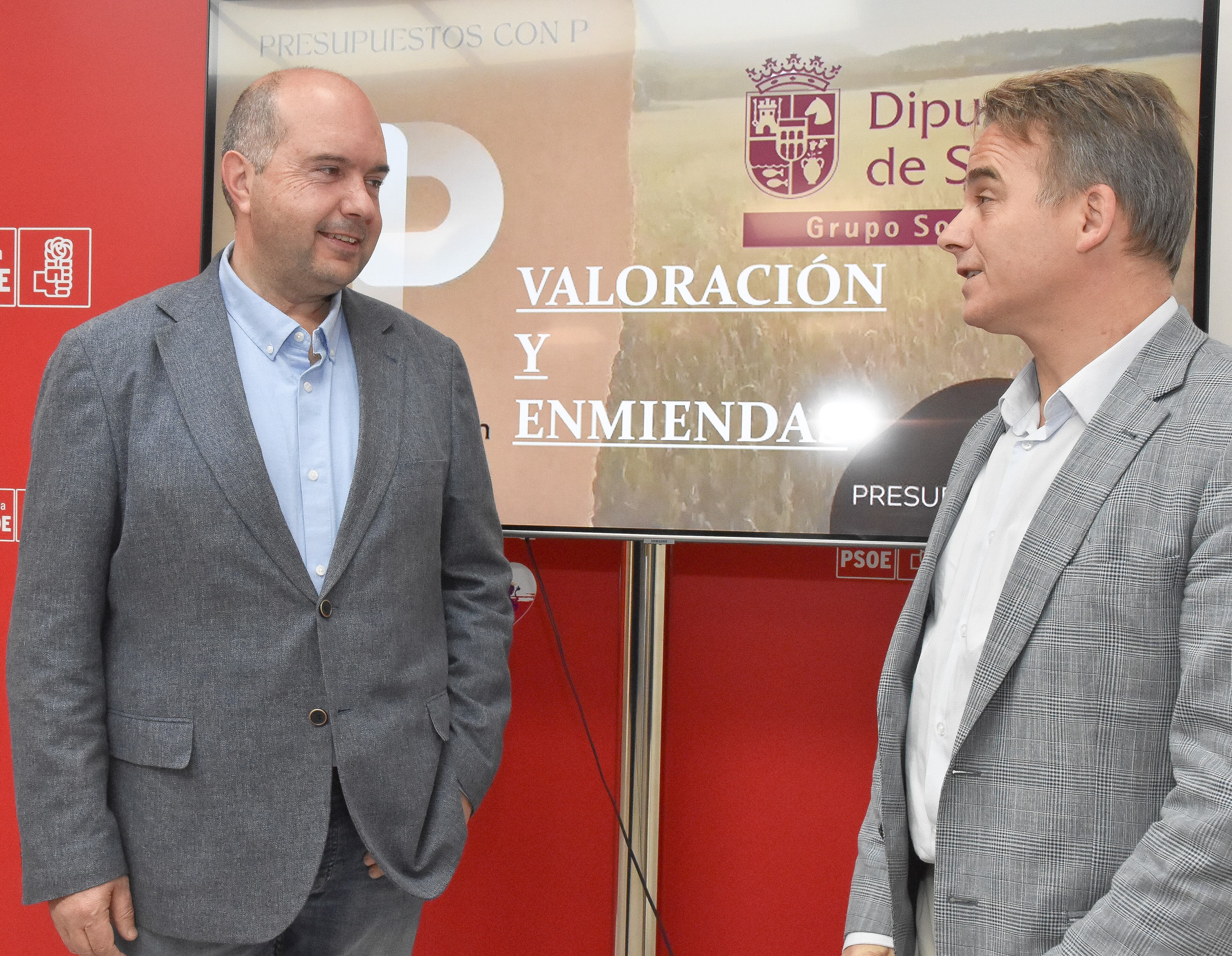 Máximo San Macario (izq.) y Alberto Peña, del PSOE de la Diputación