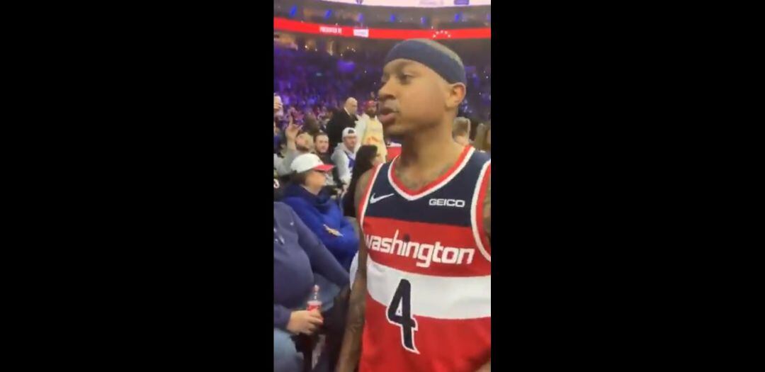 Isaiah Thomas se acercó a las gradas del Wells Fargo Center de Philadelphia para dejarle claro a unos aficionados que no le hacía gracia que le insultasen