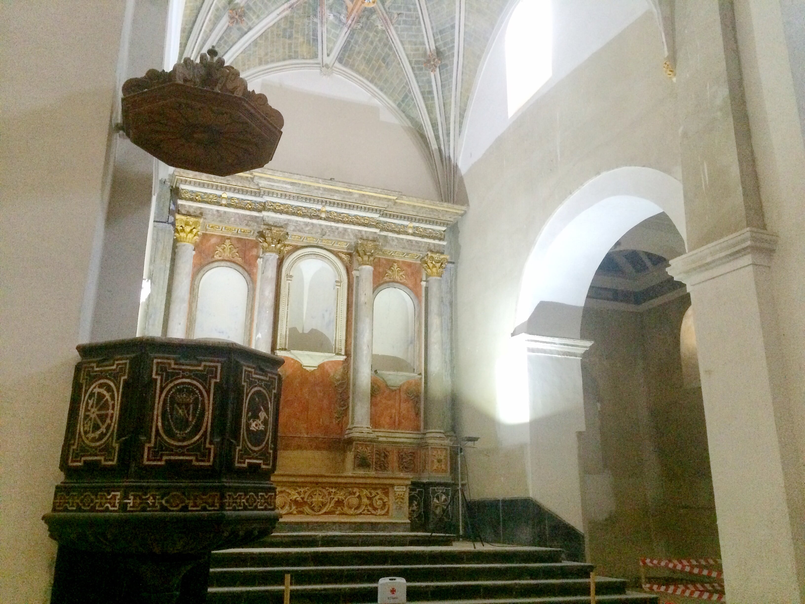 Interior de la Iglesia de Santo Domingo.