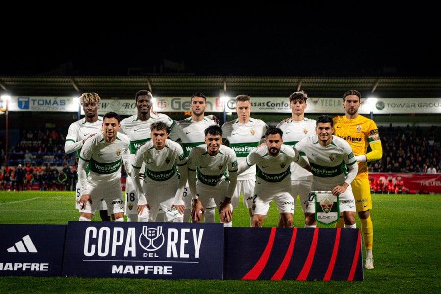 El once inicial del Elche que puso en liza el técnico franjiverde Eder Sarabia