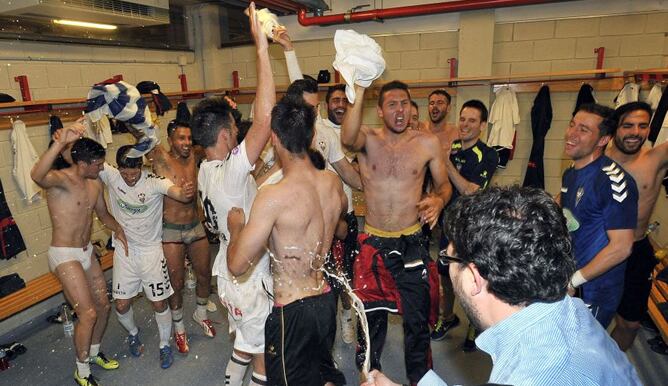 El Albacete celebra el ascenso