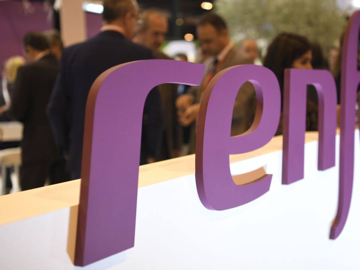 Renfe aprueba este martes nuevos AVE más baratos y convoyes para Murcia