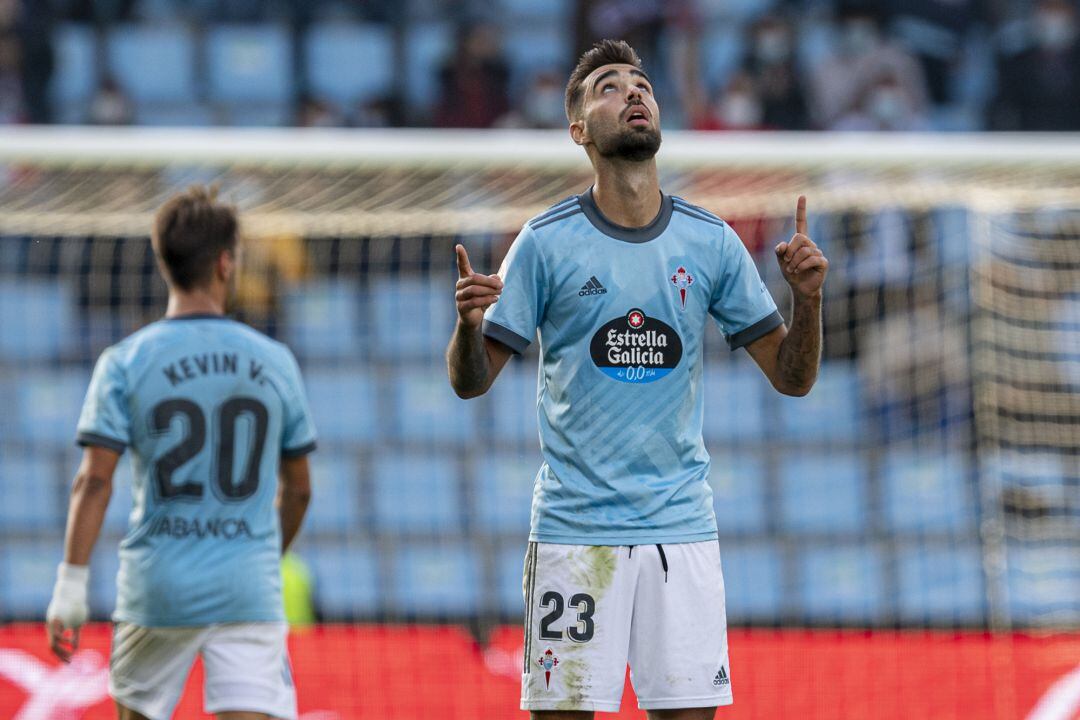 Brais Méndez celebrando su gol 