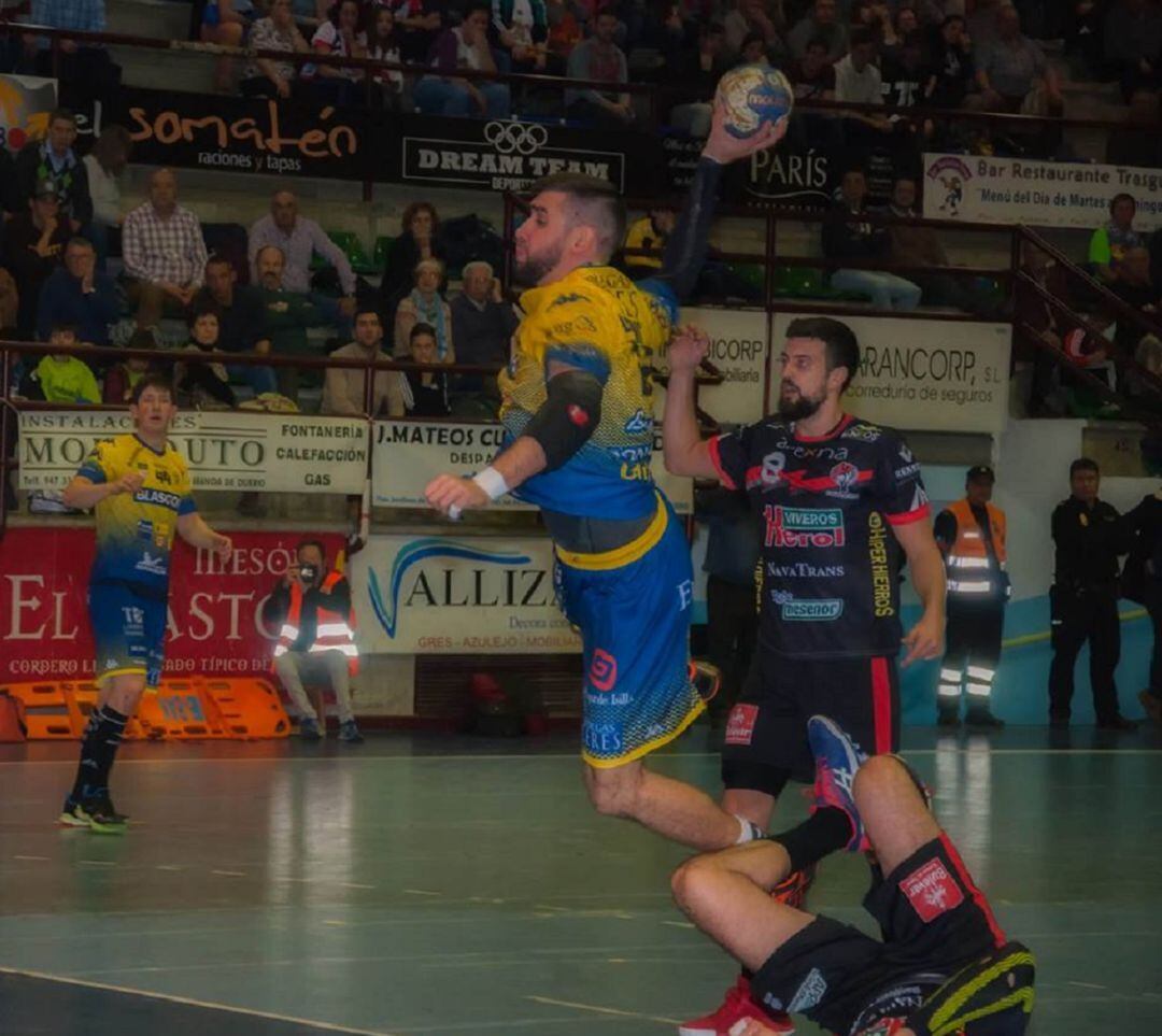 El pivote levantino durante un encuentro de este temporada en el Príncipe de Asturias.