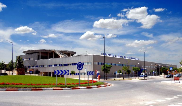 El hospital de Villarrobledo era uno de los que iba a ser vendido a cambio de reducir la deuda por la construcción de la Autovía de los Viñedos