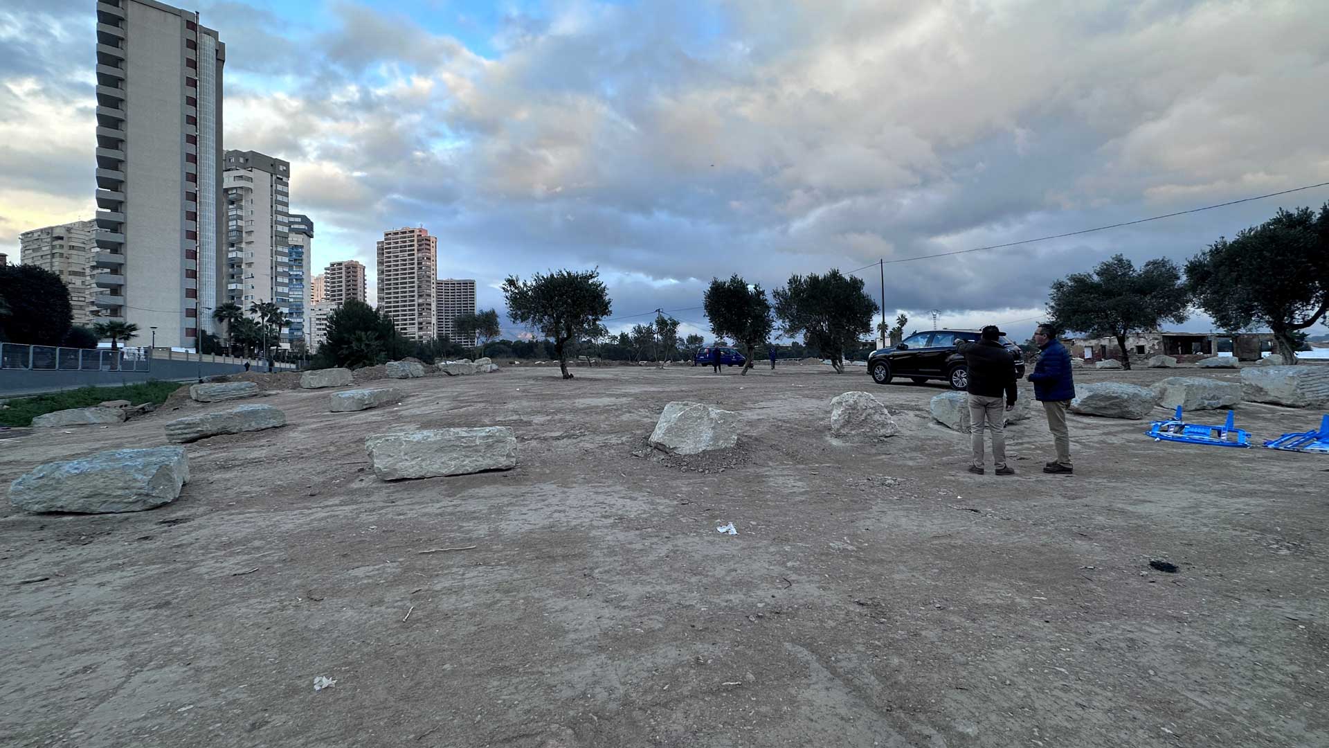 Parcela que desde este miércoles sirve como parking en Benidorm