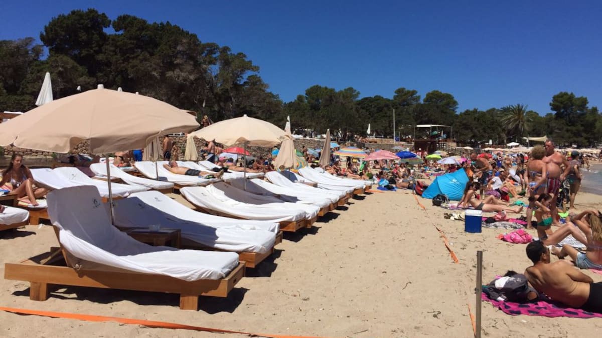 El Ayuntamiento de Sant Josep adjudica los servicios de playas por importe de 3,3 millones de euros