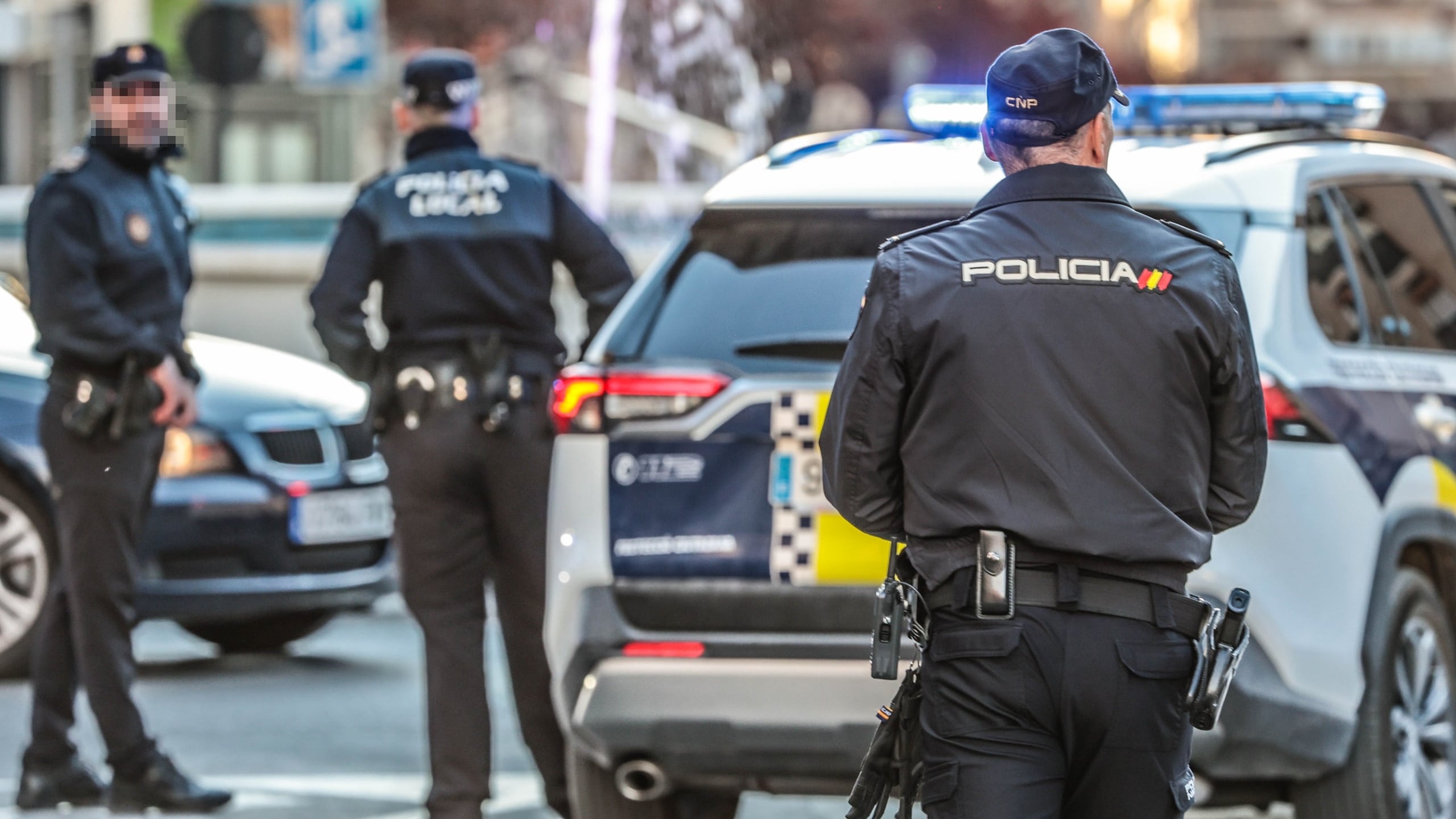 Agentes de la Policía Local y Nacional de Elda