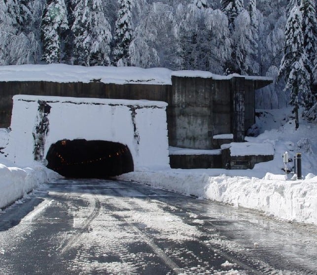 Entrada a túnel en la parte francesa