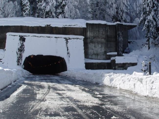Entrada a túnel en la parte francesa