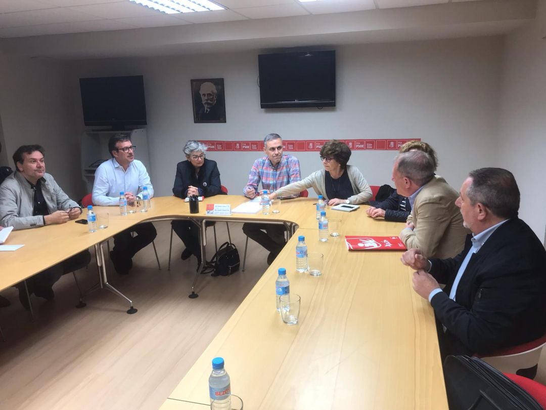 Equipos de ambas formaciones mantuvieron este martes su segundo encuentro en la Casa del Pueblo