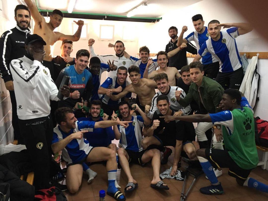 EL Hércules B celebra su victoria ante Callosa Deportiva