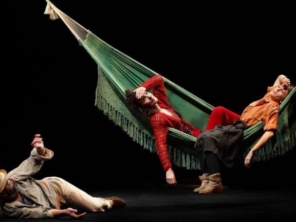 Los actores de 'Vània' triunfan en los premios de la AAPV