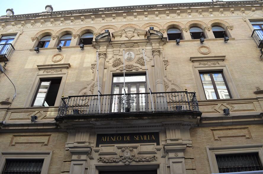 Fachada de la sede del Ateneo de Sevilla