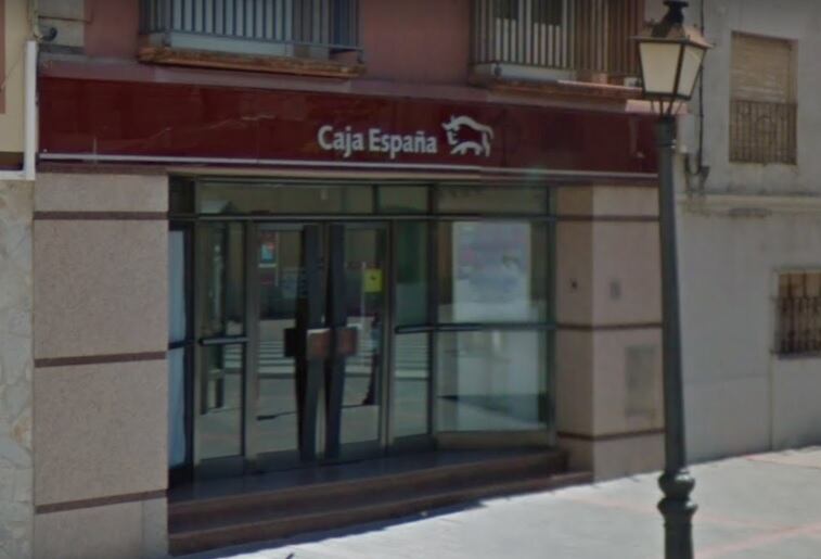 La entidad de Unicaja Banco, anteriormente Caja España, en Traspinedo