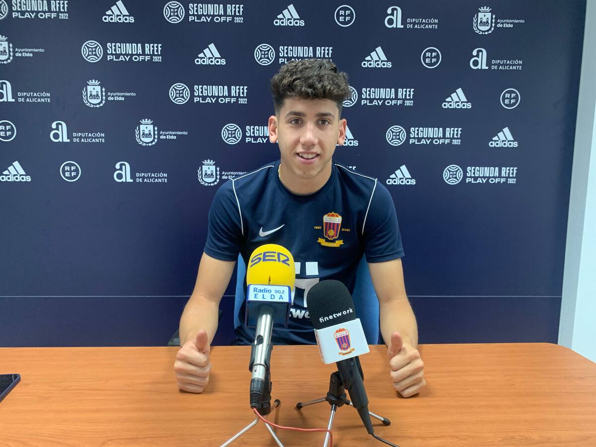 El Eldense anuncia la renovación de Albert Ramis Luque