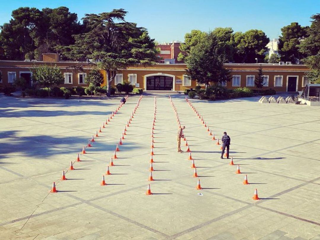 Las pruebas físicas se realizaran en el patio de la central de Policía Local, en la Avenida del Cid, cumpliendo todas las normas de seguridad para evitar contagios de coronavirus.