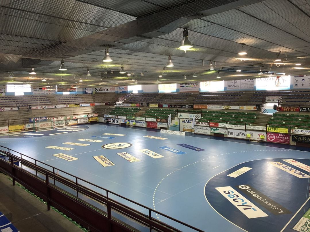 Imagen de la pista de juego del Pabellón Poliderportivo Príncipe de Asturias de Aranda de Duero.