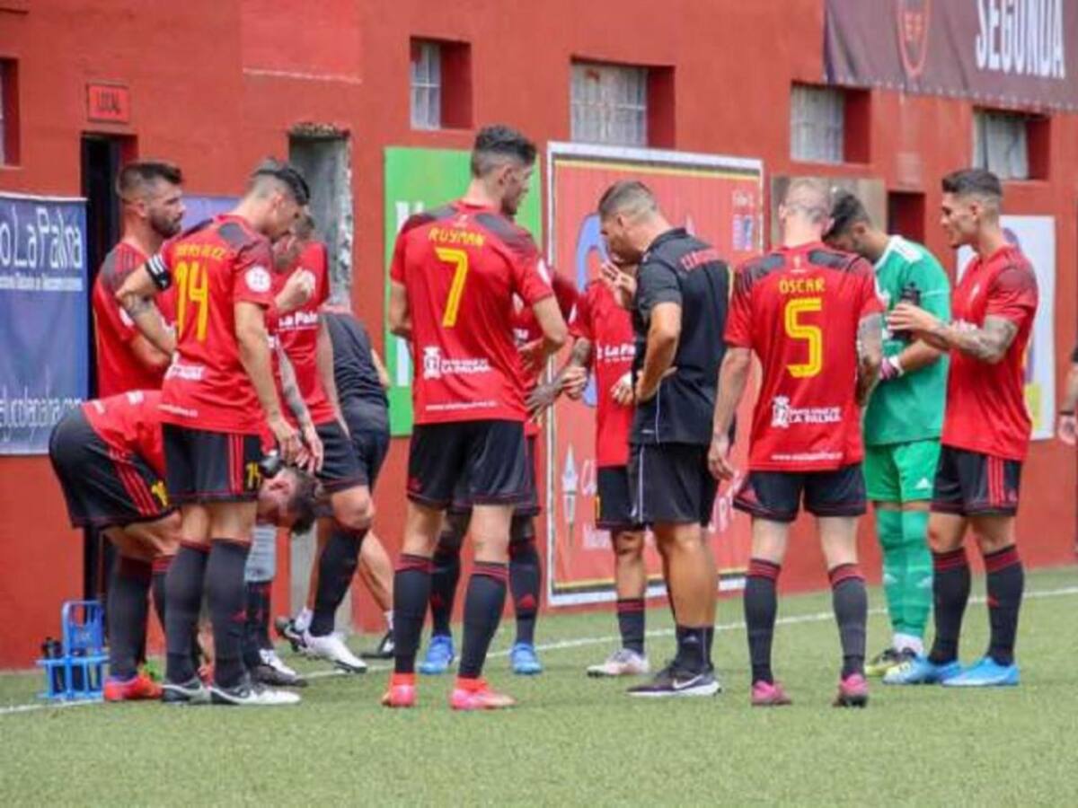 El CD Mensajero prepara el derbi por todo lo alto