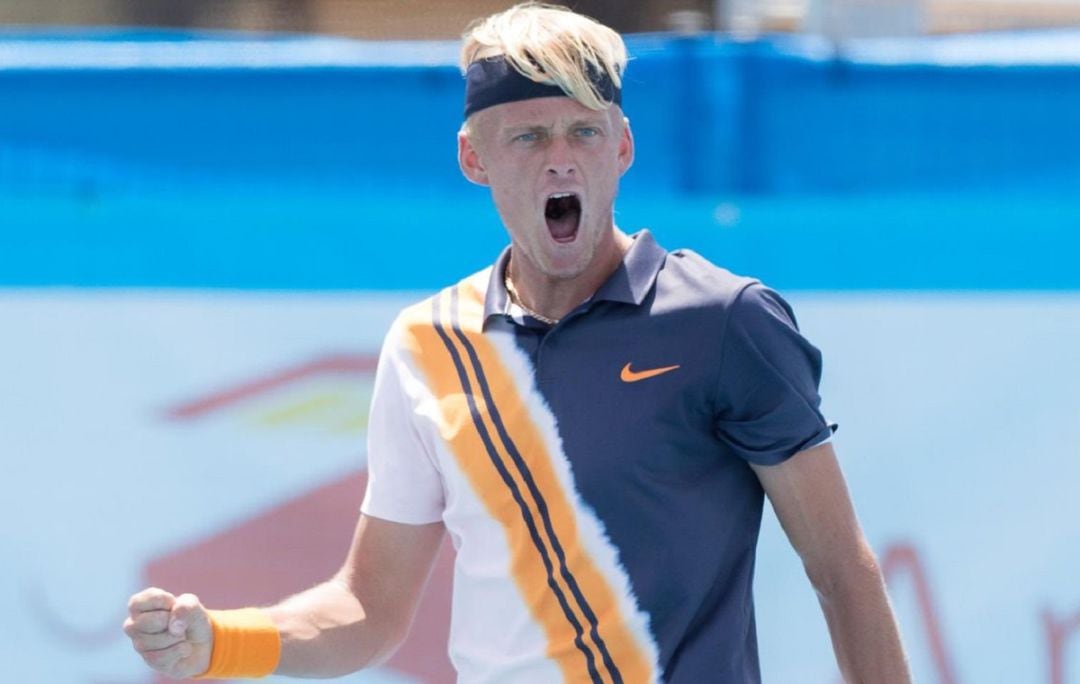 Nicola Kuhn celebra durante un partido en el Challenger de Burnie.