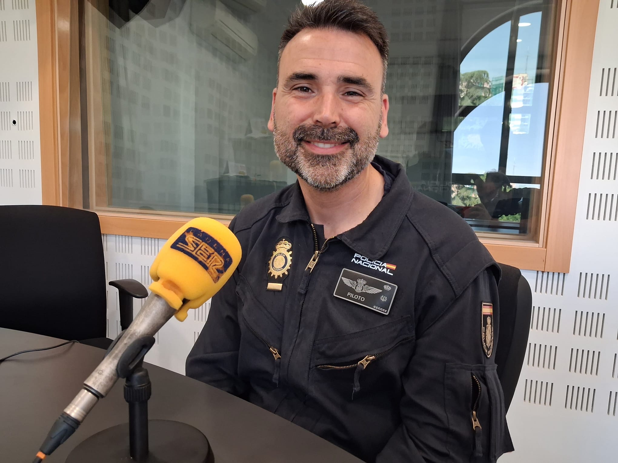 David Díaz, inspector jefe y piloto de helicópteros en la Unidad aérea de Policía nacional