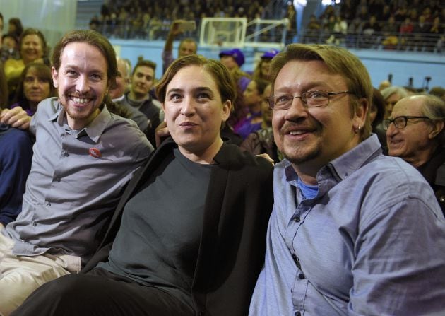 Pablo Iglesias, Ada Colau y Xavier Domènech, durante la campaña de las elecciones generales de 2015.